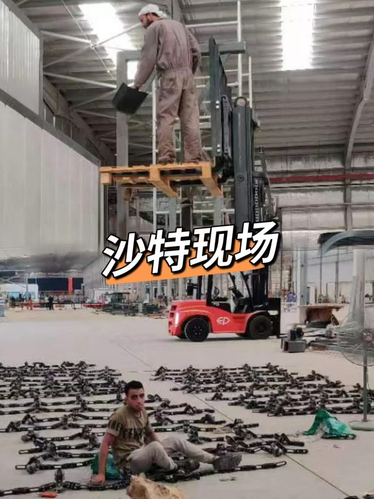 City不City啊?沙特喷涂线设备现场安装纪实照! City不City啊?沙特喷涂线设备现场安装纪实照!